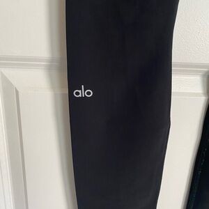 ALO Yoga Black Leggings